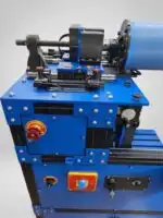 Аварийният бутон, главният прекъсвач и регулаторът на водата на Gem Slicer Standard