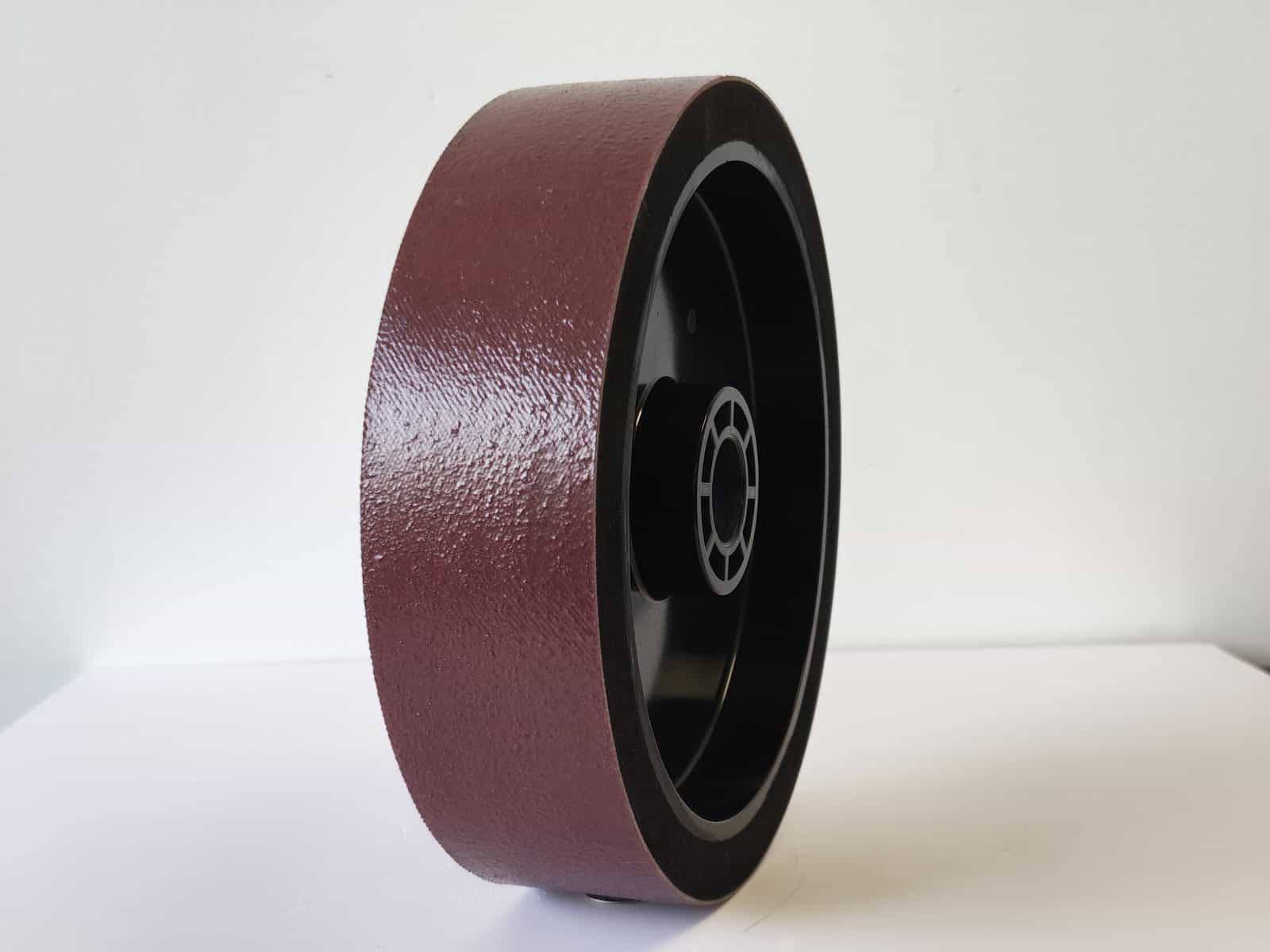 kolelo-kaboshoni-200mm-600-grit-smola Диамантено колело за кабошони Ø200 мм, 600 грит, смолна връзка — общ изглед на работното ребро и черния корпус